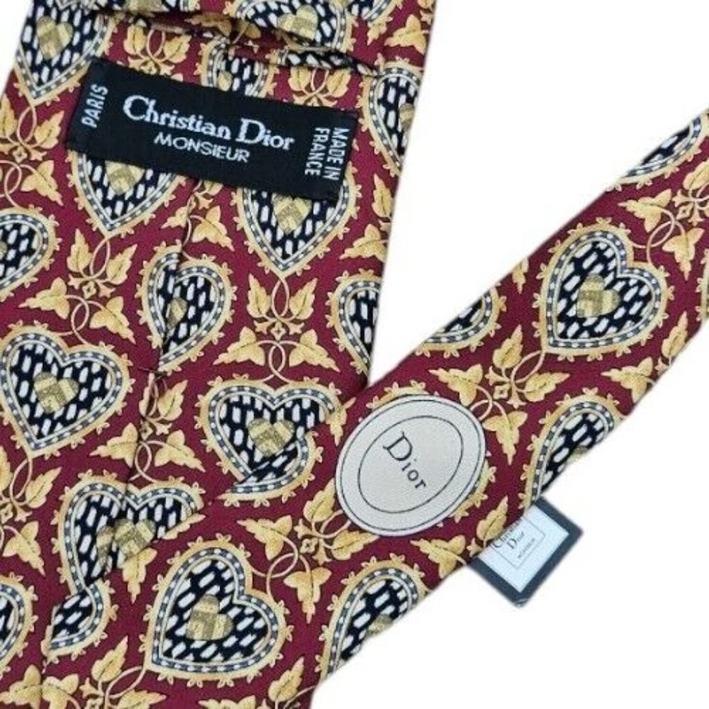 🆕️CHRISTIAN DIOR Red Geometric Heart Silk Tie HANDMADE FRANCE 57"/ 4" NWT - Picture 5 of 6